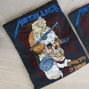 Urban outfitters Metallica t-shirt